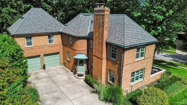 1227 E Irvington Avenue, South Bend, IN 46614