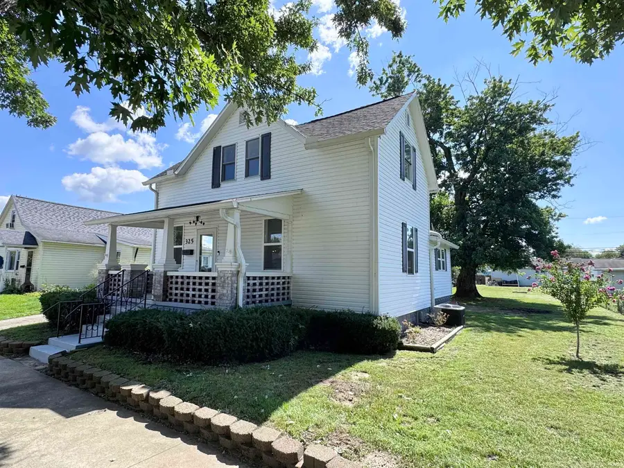 325 W 13th Street, Peru, IN 46970 - #2