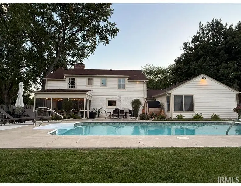1435 Oak Street, Huntington, IN 46750 - #3