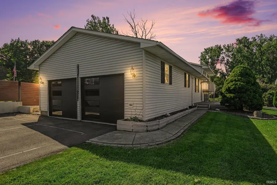 9285 E Sleepy Hollow Parkway, Cromwell, IN 46732 - #2