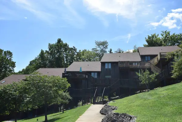 1830 E Eagle Bay Drive, Bloomington, IN 47401