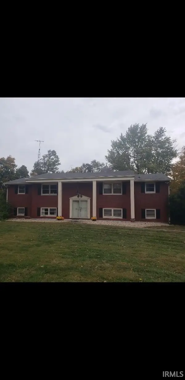 10300 E Orr Road, Albany, IN 47320