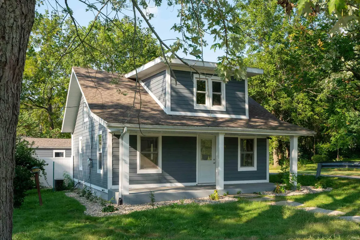 301 W Pendle Street, South Bend, IN 46637 - #1