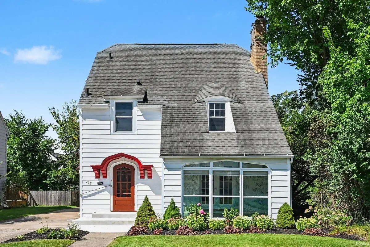 729 S Twyckenham Drive, South Bend, IN 46615 - #1