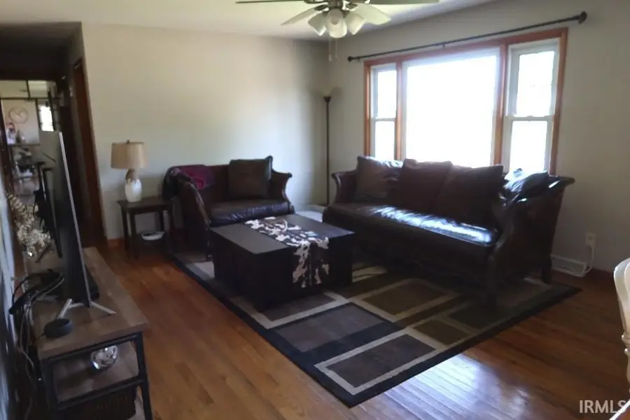 620 E Lincoln Street, Mount Vernon, IN 47620 - #3