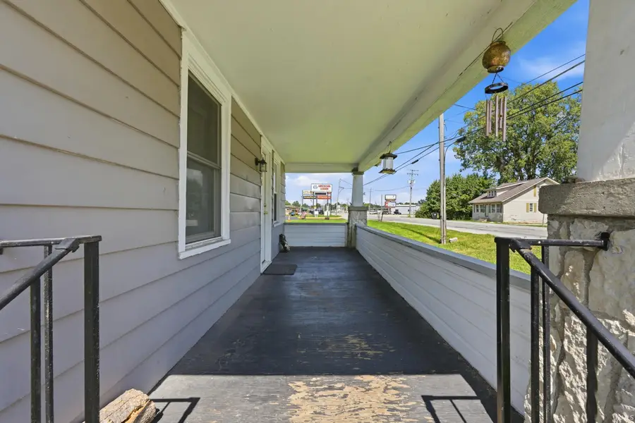 1414 S Jefferson Street, Huntington, IN 46750 - #2