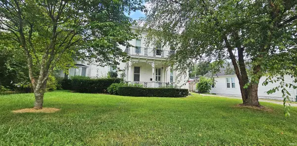121 N Seventh Street, Boonville, IN 47601