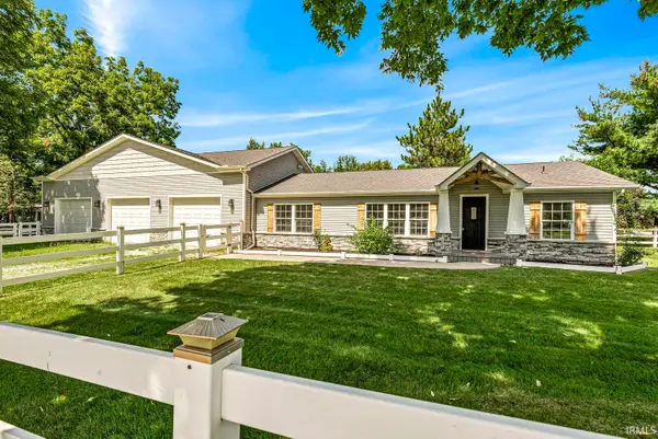 208 Hollister Street, Ligonier, IN 46767