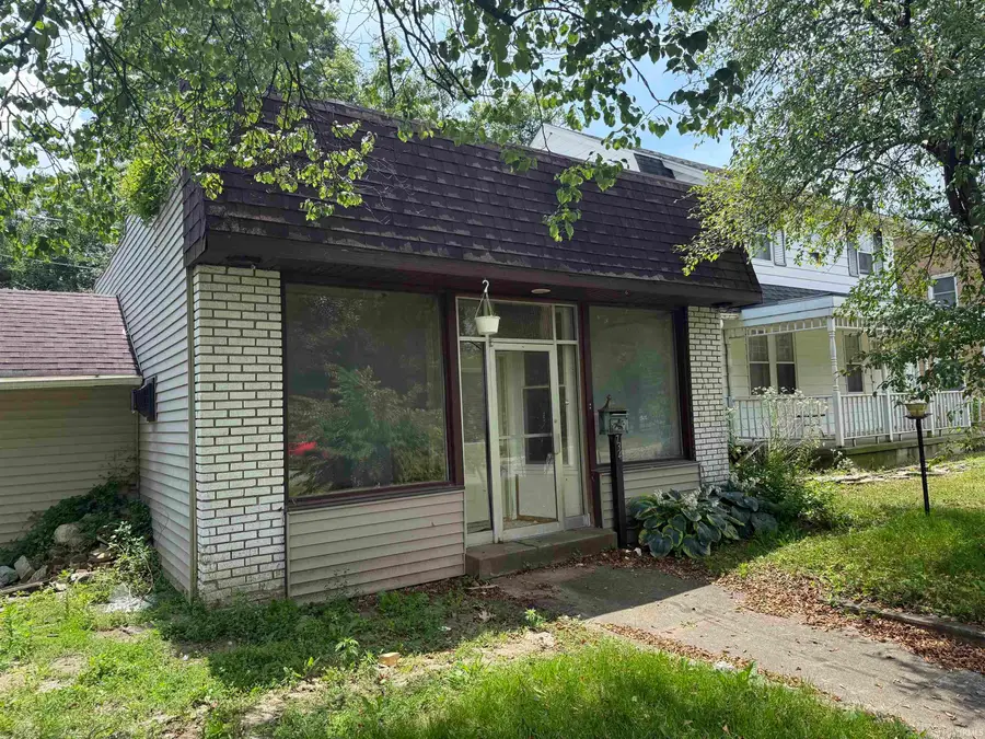 734 E Ewing Avenue, South Bend, IN 46613 - #2