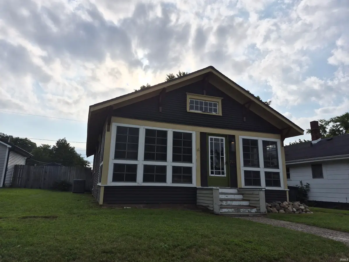 744 S 36th Street, South Bend, IN 46615 - #1
