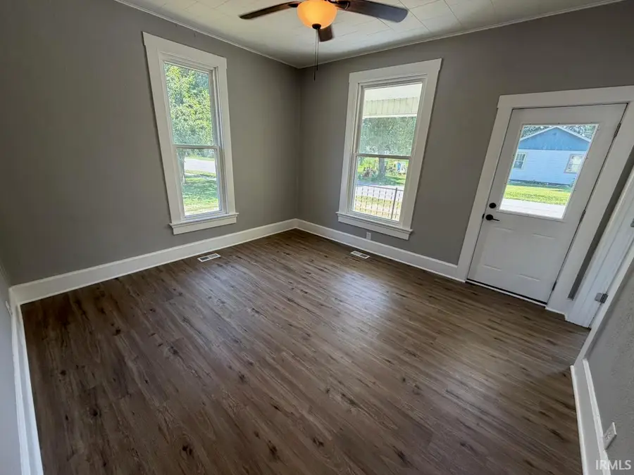 631 W 8th Street, Mount Vernon, IN 47620 - #2