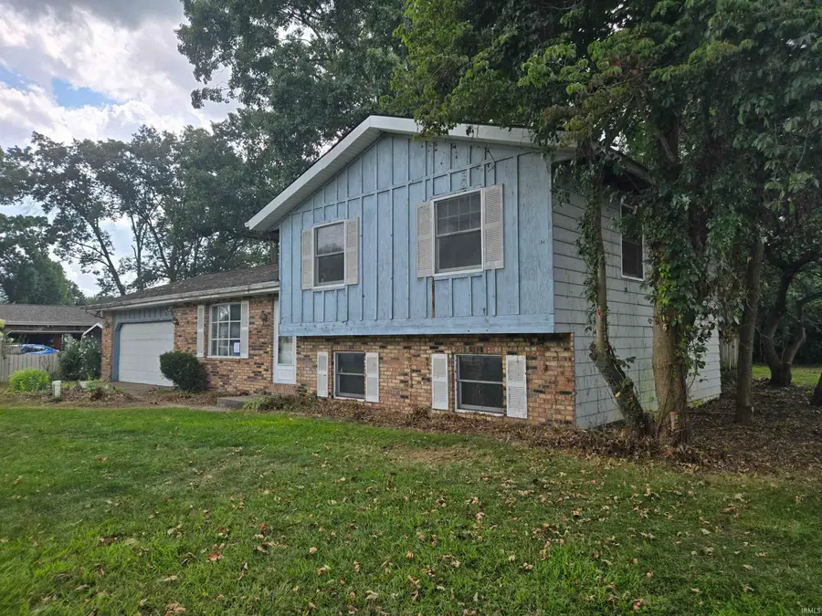 56033 Wynnewood Drive, Osceola, IN 46561 - #3