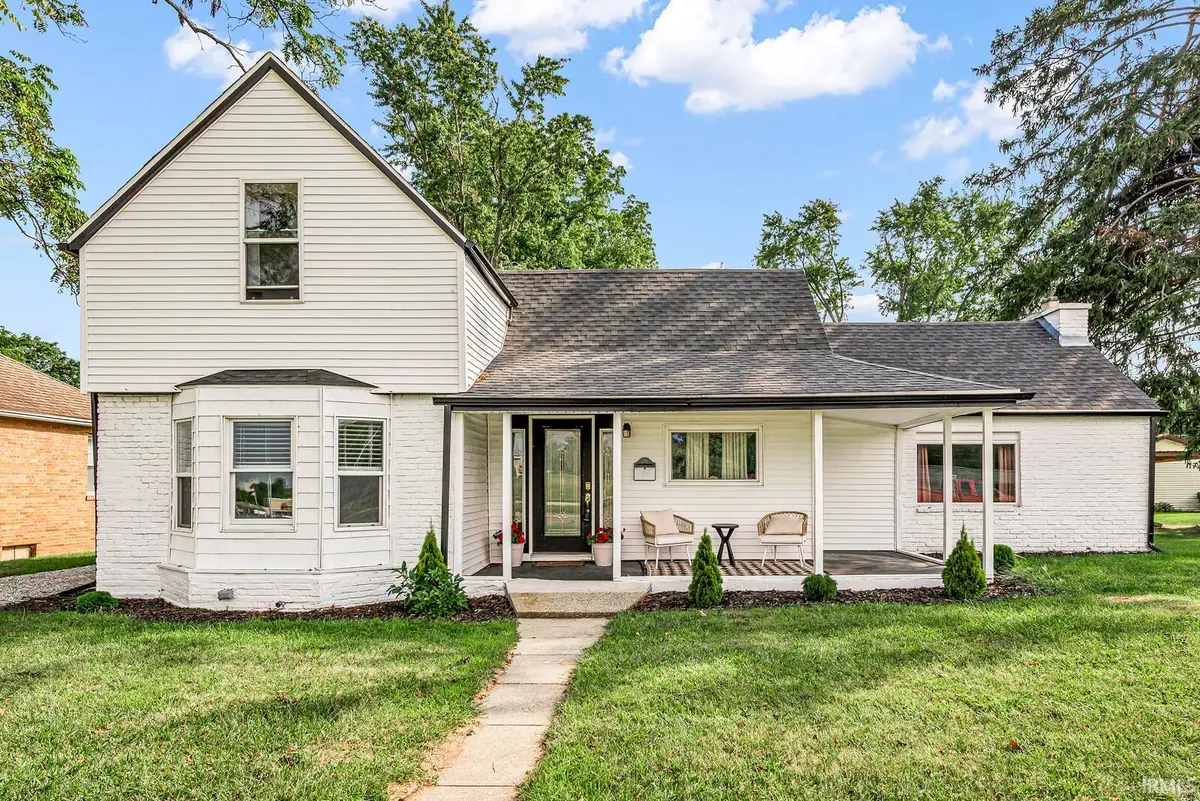 412 Goshen Avenue, Elkhart, IN 46516 - #1