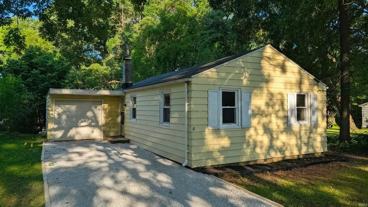 55405 Glenn Road, South Bend, IN 46628 - #1
