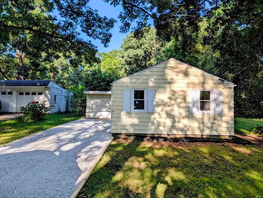 55405 Glenn Road, South Bend, IN 46628 - #2