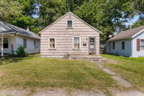 1617 E Bowman Street, South Bend, IN 46613