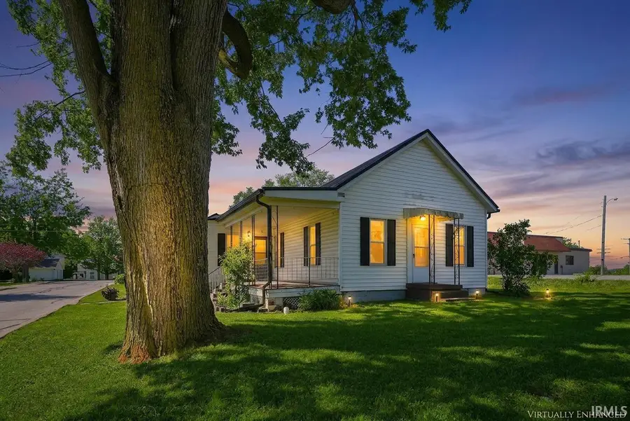 601 W Van Buren Street, Columbia City, IN 46725 - #2