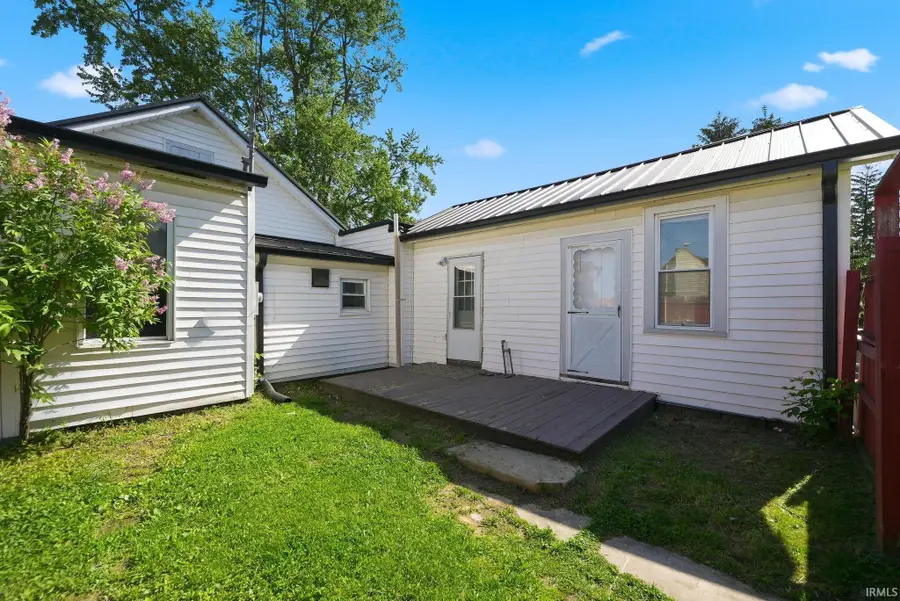 601 W Van Buren Street, Columbia City, IN 46725 - #3