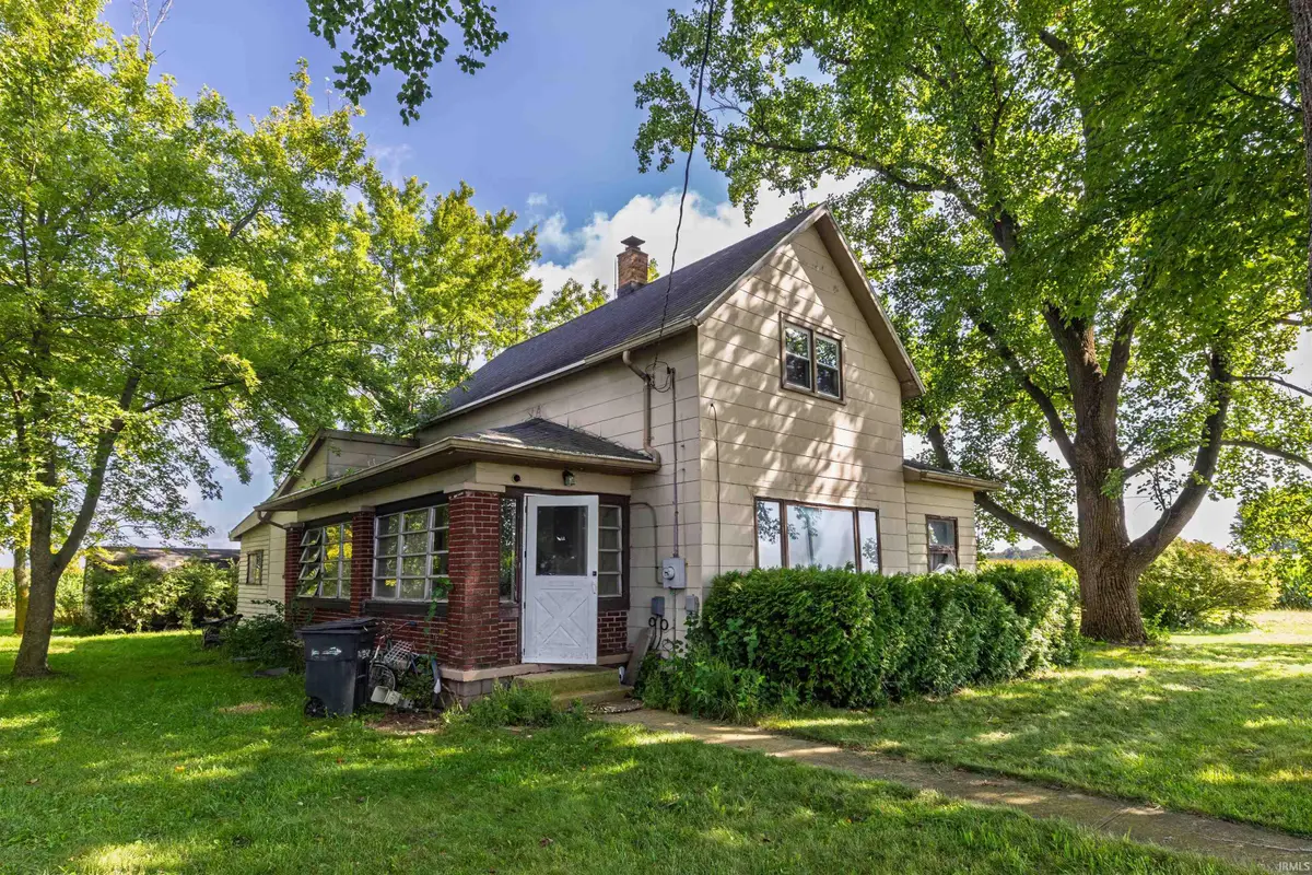 5567 E County Road 300, Logansport, IN 46947 - #1