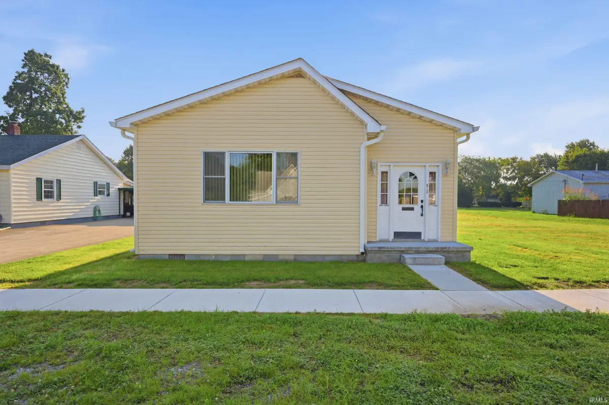 813 N 11th Street, Elwood, IN 46036 - #1