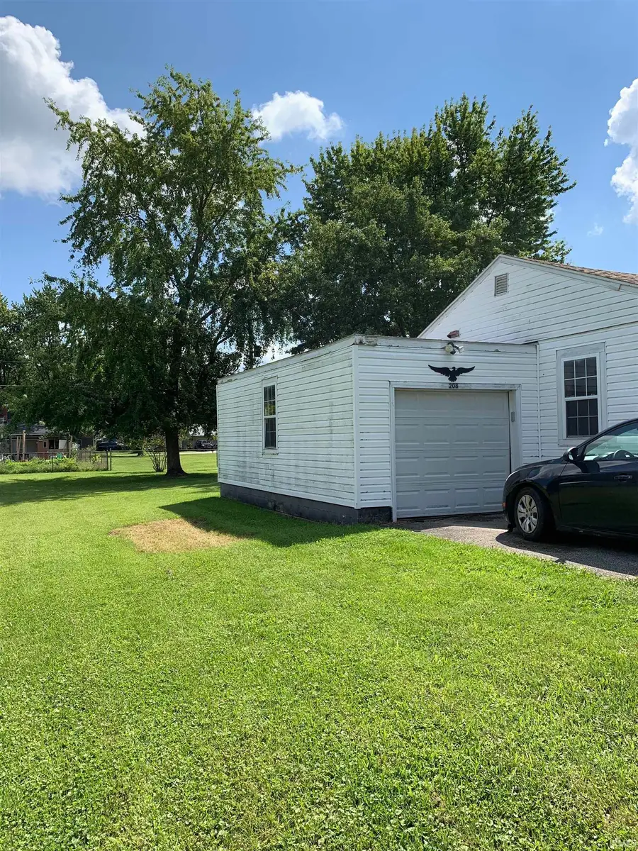 208 N Biltmore Avenue, Muncie, IN 47303 - #2