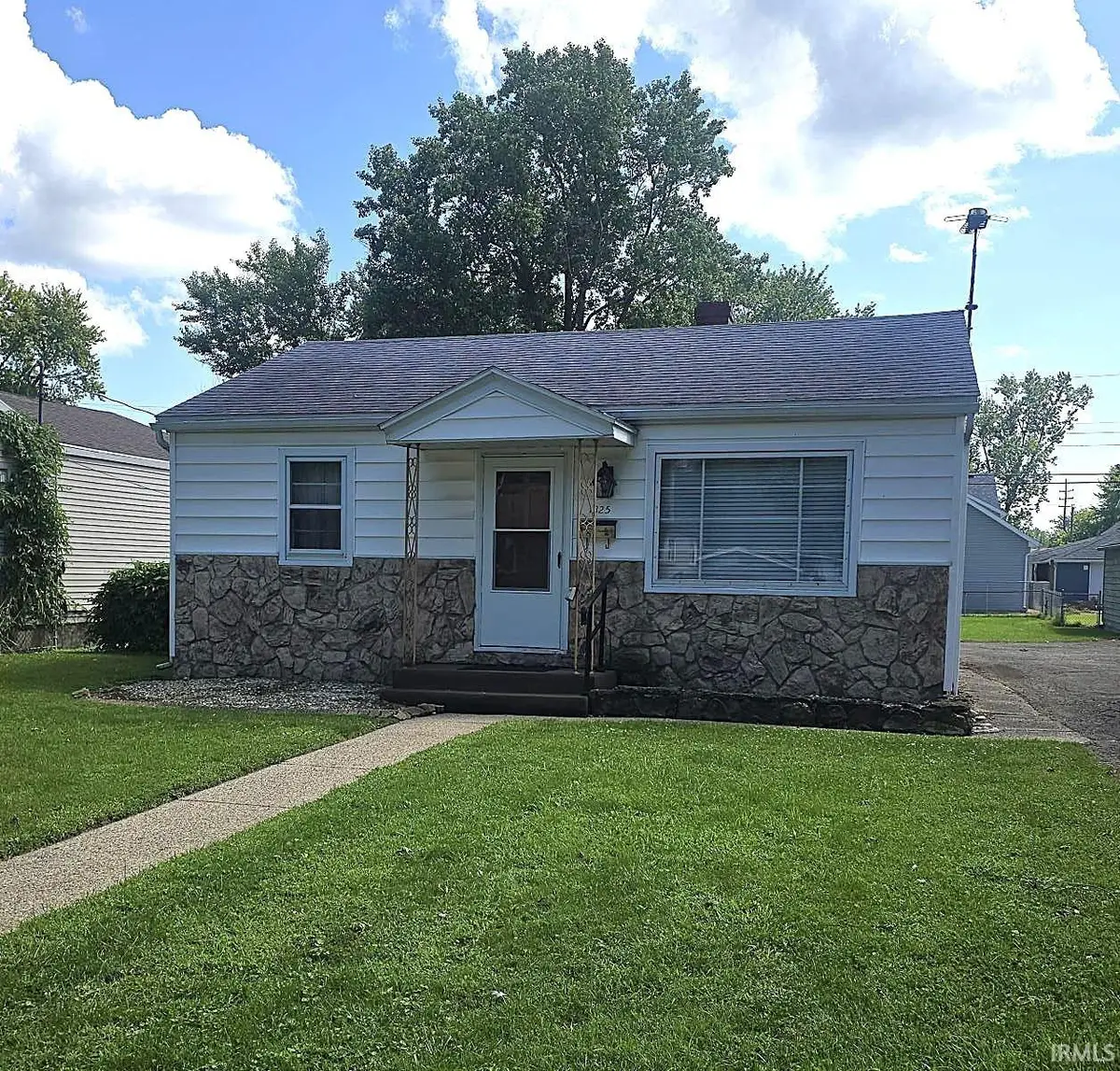 1325 W Jackson Street, Kokomo, IN 46901 - #1