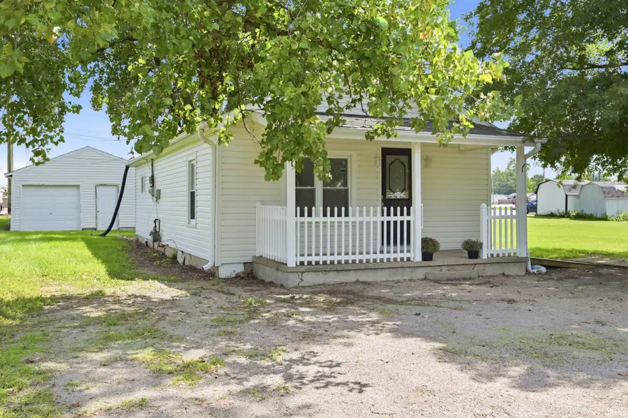 1608 N Cherry Street, Hartford City, IN 47348 - #2