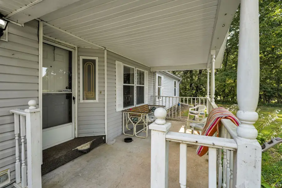 9331 Wabash 17 Avenue, Mount Carmel, IL 62863 - #3