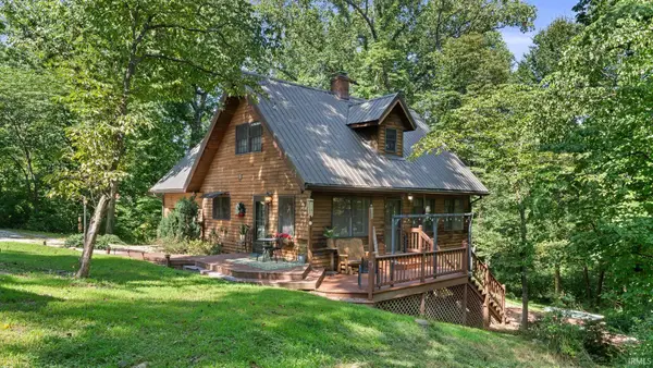895 W Oakwood Lane, Paoli, IN 47454