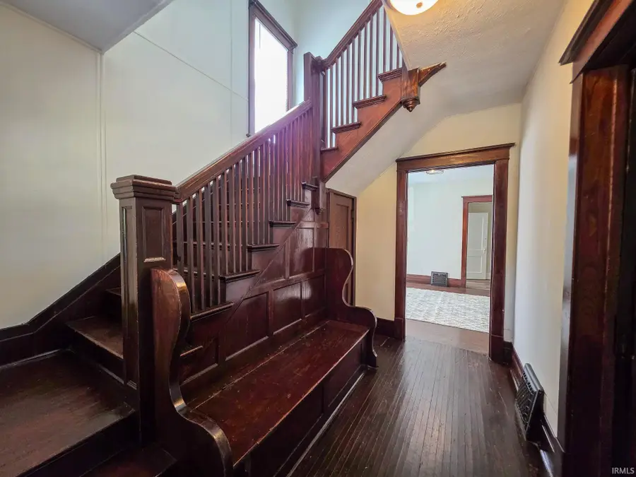 613 S Ninth Street, Elkhart, IN 46516 - #2