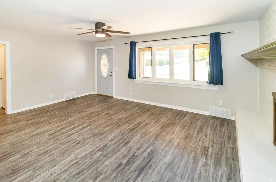834 S Royal Avenue, Evansville, IN 47715 - #2