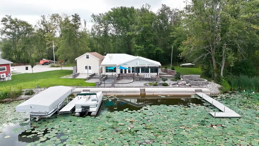 274 W Waldron Lake Drive, Wawaka, IN 46794 - #2