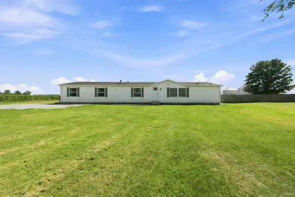 11946 Us 6 Highway, Syracuse, IN 46567
