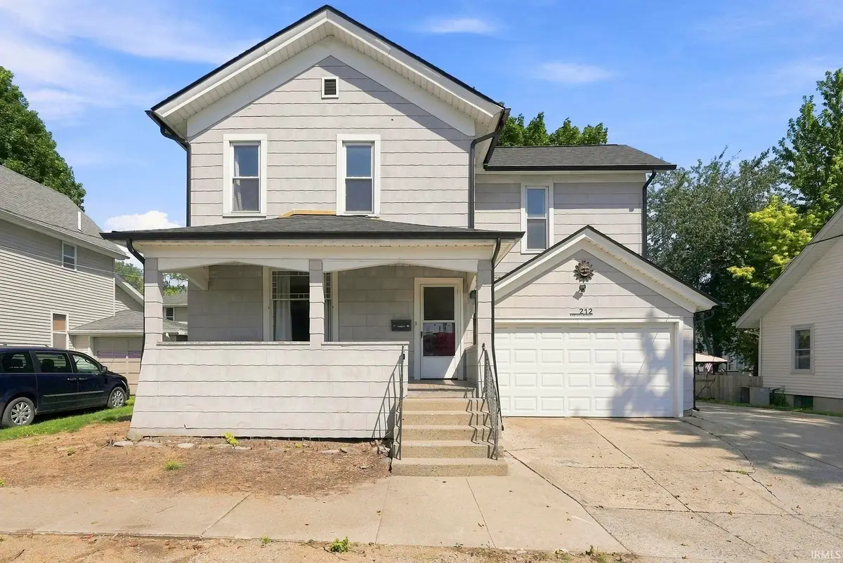 212 E 6th Street, Auburn, IN 46706 - #1