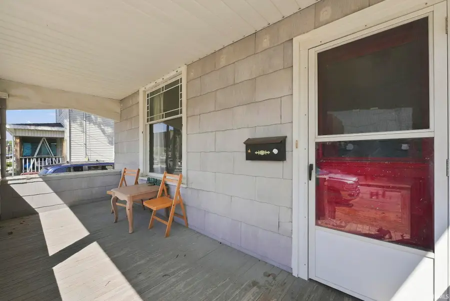 212 E 6th Street, Auburn, IN 46706 - #2