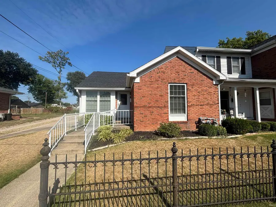 13 S 8th Street, Vincennes, IN 47591 - #2