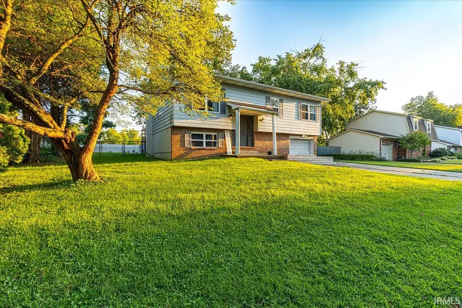 7355 Oakpark Drive, Newburgh, IN 47630 - #2
