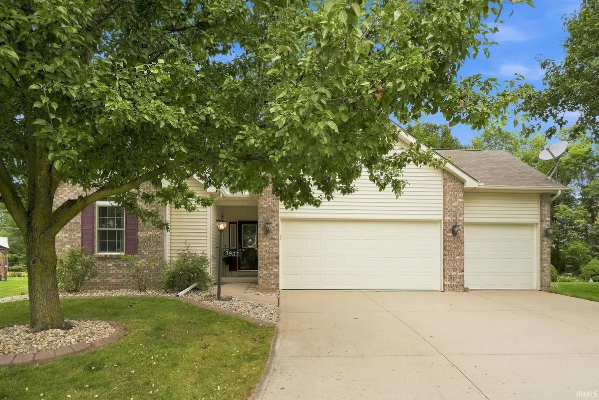 3933 Whitfield Chase, Fort Wayne, IN 46815 - #1