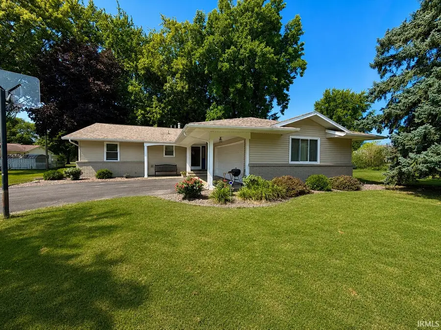 518 S Plateau Trail, Monticello, IN 47960 - #2