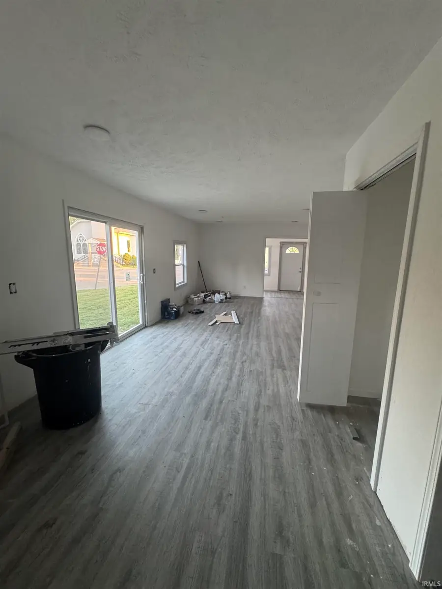 1424 E Highland Avenue, Muncie, IN 47303 - #2