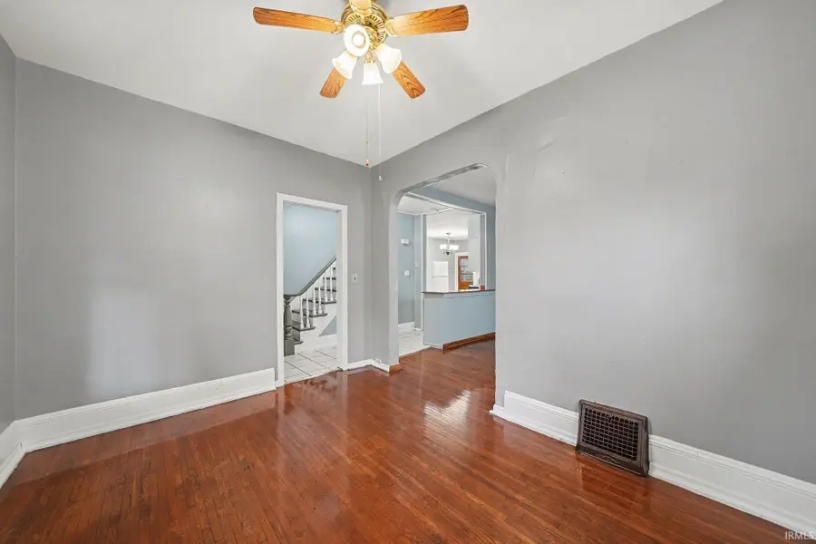 118 S 8th Street, Goshen, IN 46528 - #3