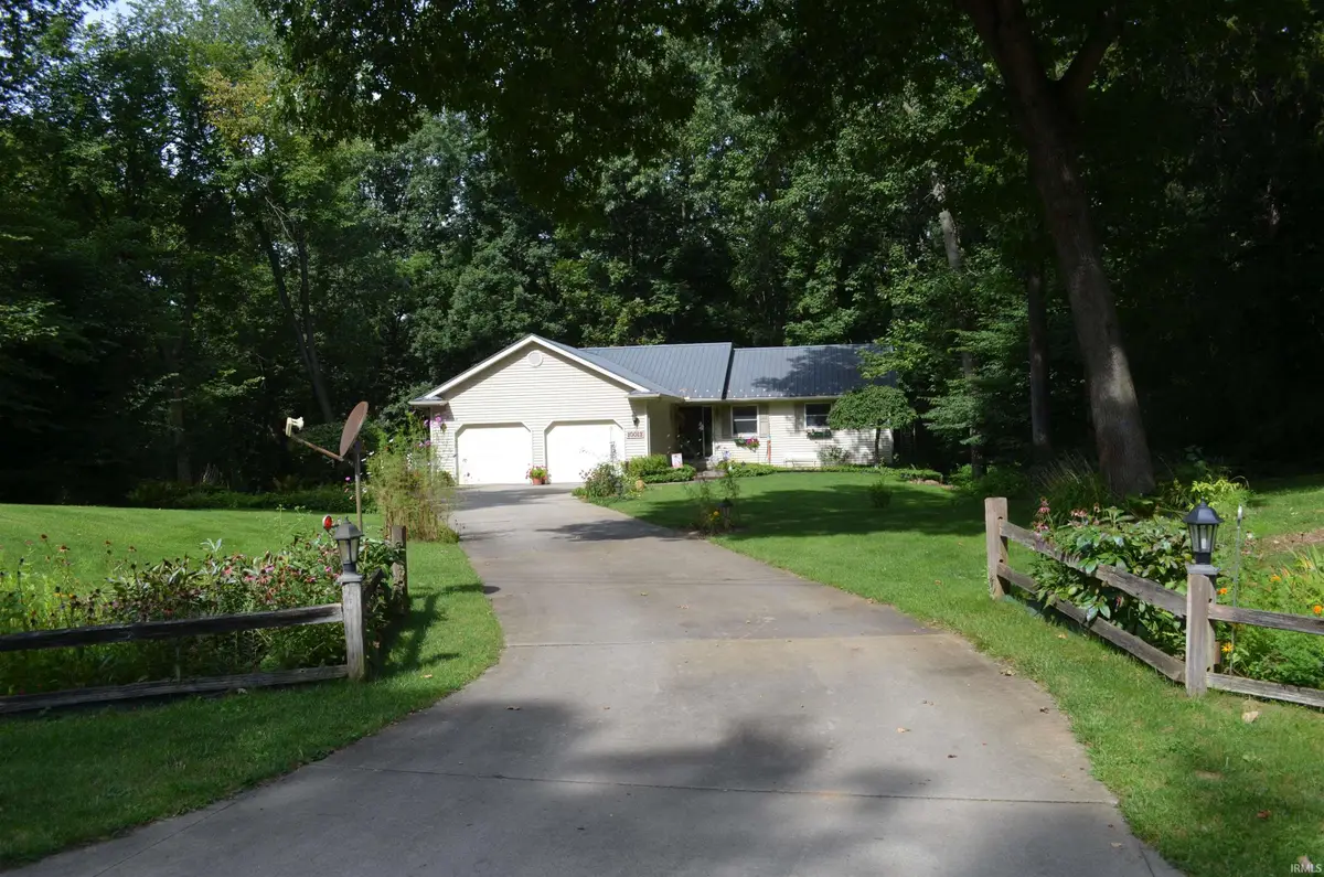 10013 N Hasse Court, Syracuse, IN 46567 - #1