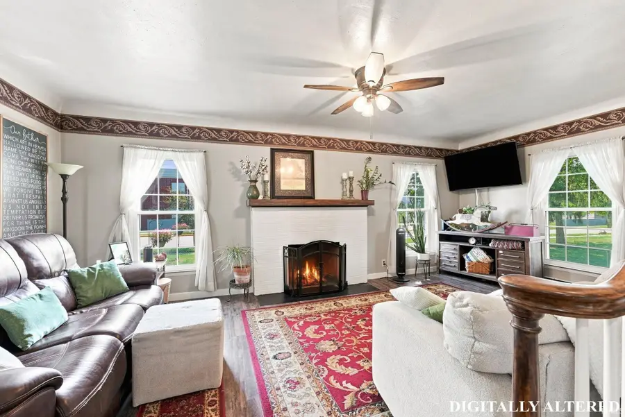 400 S Britton Street, Garrett, IN 46738 - #2