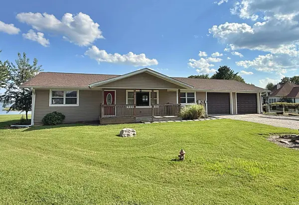 12345 Scenic Circle, Loogootee, IN 47553
