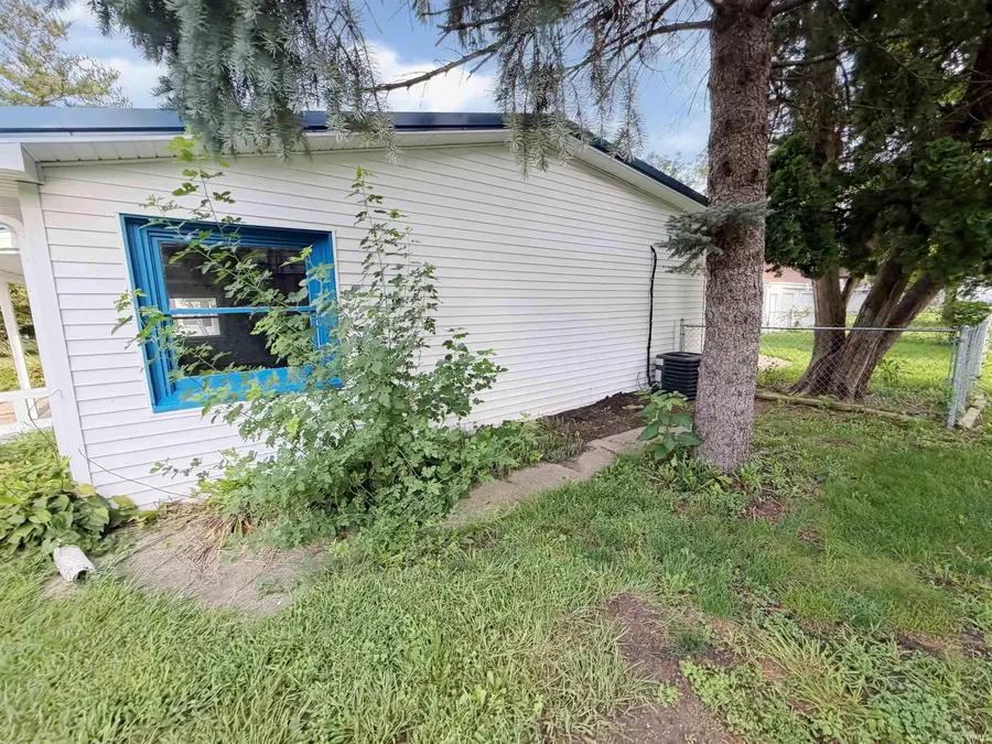 306 E South Street, Centerville, IN 47330 - #3