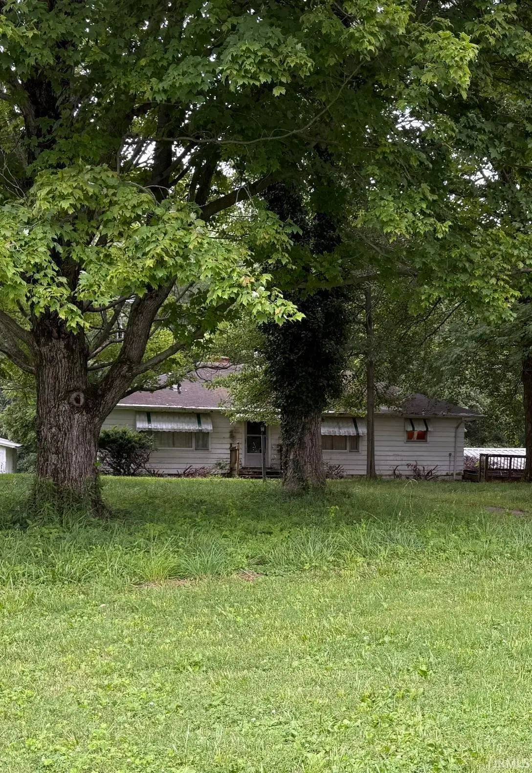2277 S 1025 W, Lyons, IN 47443 - #1