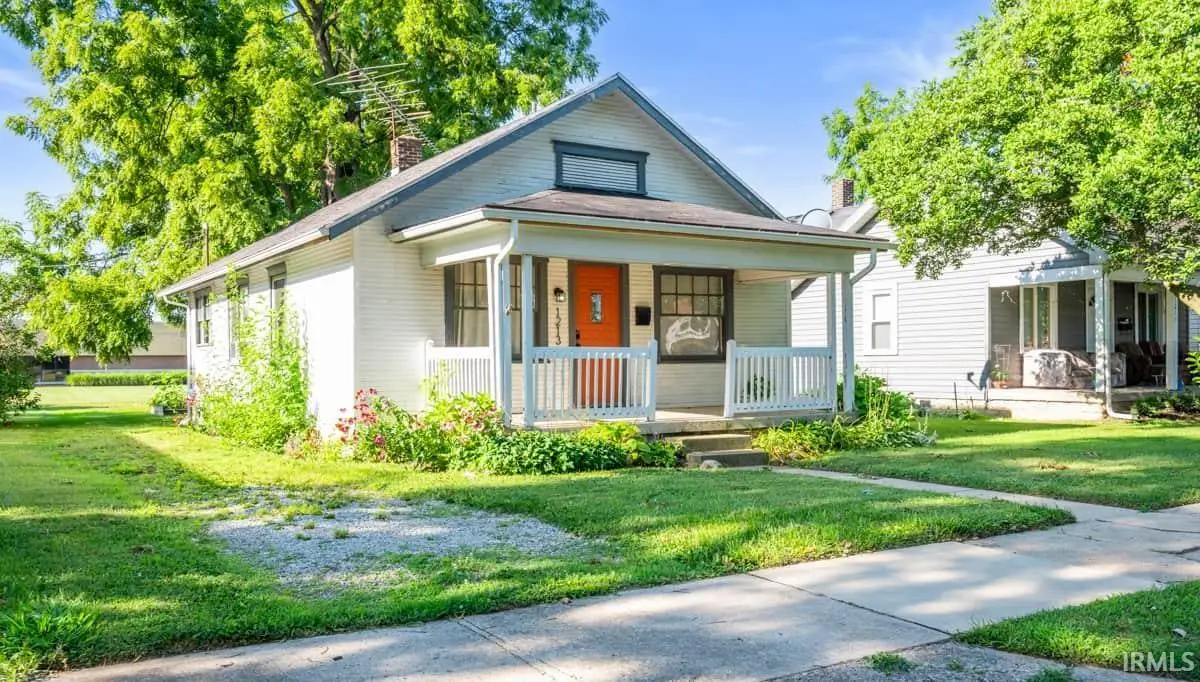 1213 W Gilbert Street, Muncie, IN 47303 - #1