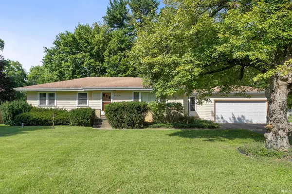 52475 Kenilworth Road, South Bend, IN 46637