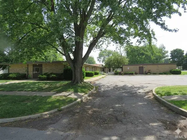 952 Walnut Street, Nappanee, IN 46550