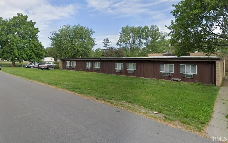 952 Walnut Street, Nappanee, IN 46550 - #2
